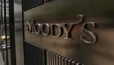 Moody's, Fransa'nın Kredi Notunu Düşürdü