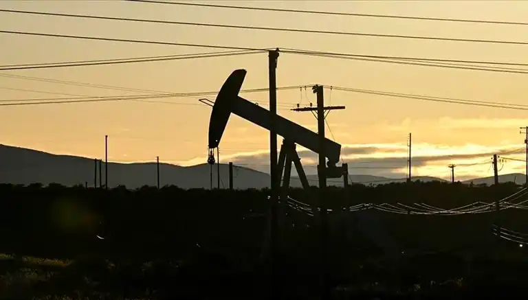 Şubat'ta Petrol İthalatı Azaldı, Motorin İthalatı Arttı